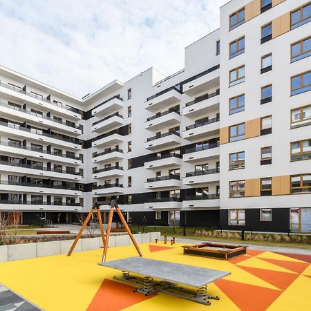 M&R Apartament Airport&Business Premium Komputerowa - Underground Garage - Free Wifi - Netflix - Self Check-In - 5 Min From Chopin Airport وارسو المظهر الخارجي الصورة