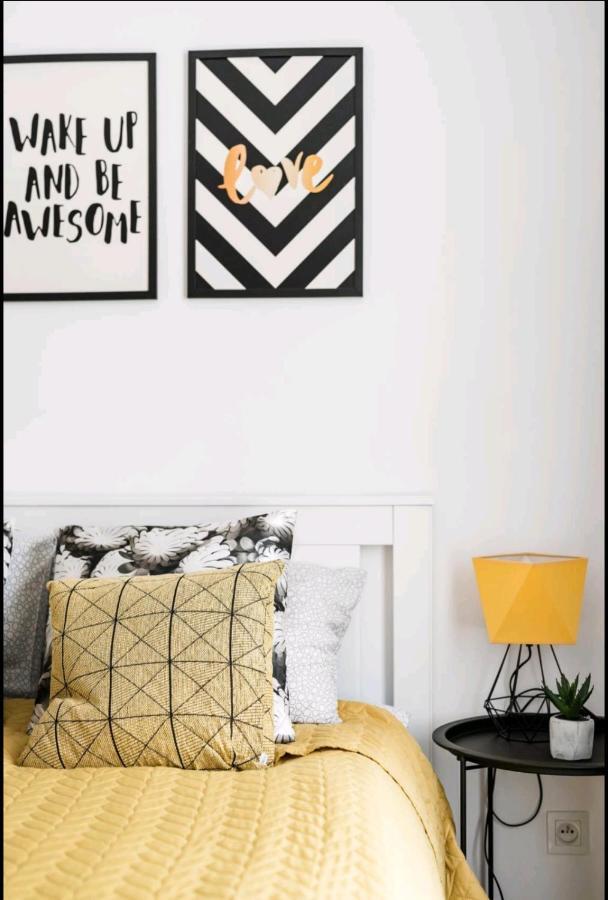 M&R Apartament Airport&Business Premium Komputerowa - Underground Garage - Free Wifi - Netflix - Self Check-In - 5 Min From Chopin Airport وارسو المظهر الخارجي الصورة